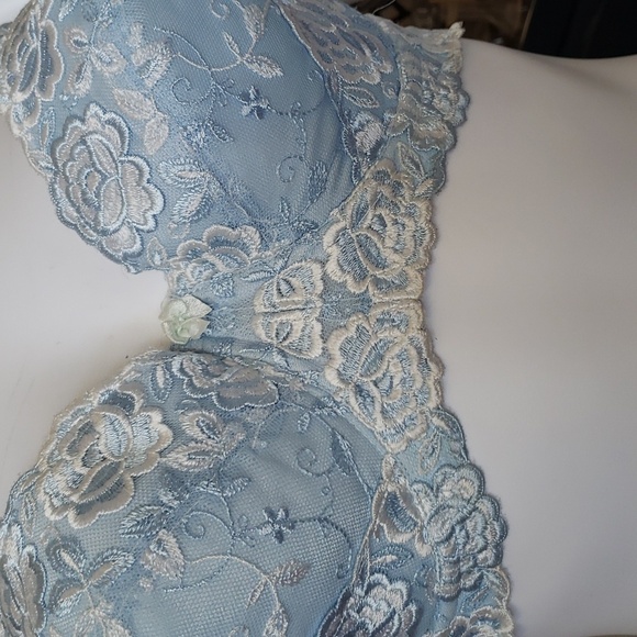 Light Blue & White Lace Push Up Bra Size F 85 - Picture 6 of 13